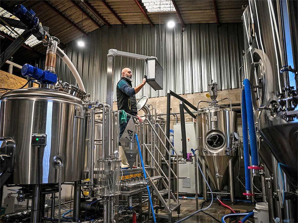 Brasserie La Riff in France_1000L Brewery Equipment Made By Tiantai Brewtech